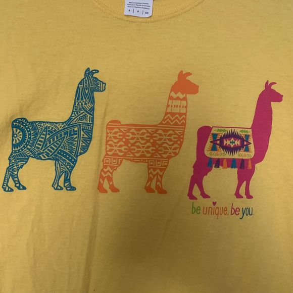 Gildan Heavy Cotton Tee Shirt LLama "Be Unique, Be You" Yellow Sz Small Unisex - Picture 2 of 2